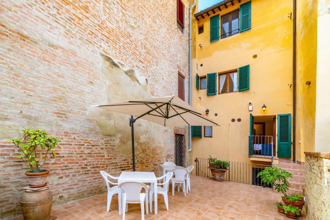 סיינה La Terrazza Di San Marco - Lovely Apartment! מראה חיצוני תמונה